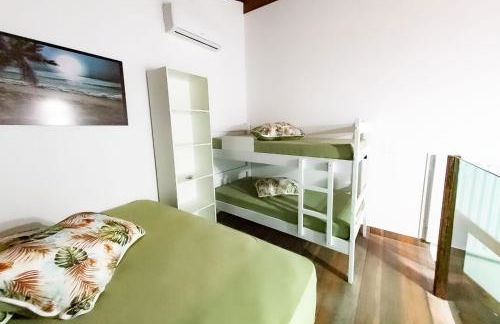 Pousada Loft Enseada Beach a 200mt da praia - Photo 12