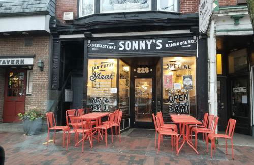 Old City Apartment with Full Kitchen - Foto 29