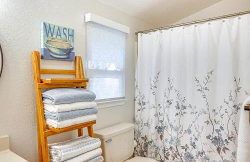 Lakefront Murphy Getaway with Deck, Dock and Kayaks! - Foto 22