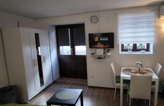 Studio apartman Nona Angela-Valun - Foto 1