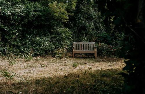 Cute and cosy 2 bed cottage in beautiful Solva - Photo 17