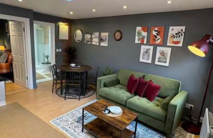 Watford High Street apartment with kitchen & sofa bed - Foto 5