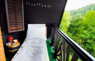 UNDER THE GREEN ROOF - Foto 12