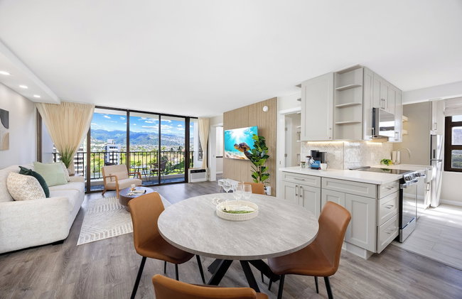 Mountain View Condo with King or Queen Bed and Parking - Photo 71
