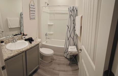 Spacious 4-bedroom house with WiFi, in peaceful Slidell with Lake in backyard - Foto 2