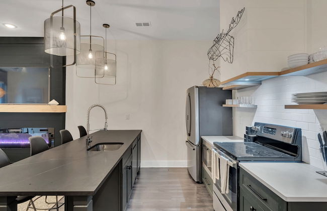 The Grove by AvantStay – Stylish Group Stay with Private Bathrooms - Foto 45