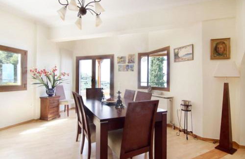 Luxury villa with stunning seaviews and pool - Foto 12