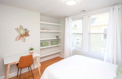 Jennifer's Cozy Apt Near Brown w In Unit Laundry - Foto 26