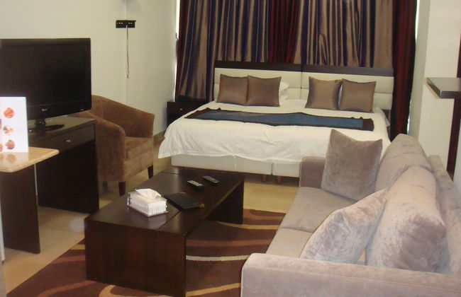 Bliss 3000 Furnished Studios - Photo 28