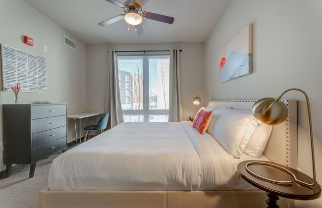 Kasa Westown Milwaukee - Photo 8