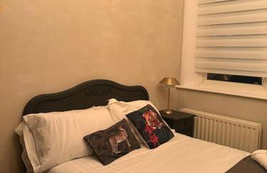 Grosvenor 126 Trendy Jesmond Whole Apartment - Photo 21