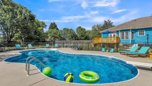 Heated Pool l Indoor Jacuzzi Tubs I Arcade l Outdoor Hot Tub - Foto 1