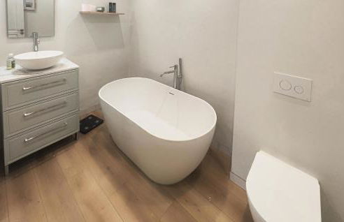 Awesome Home In Thézan Les Béziers - Foto 21