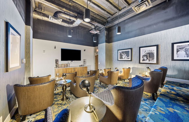 Cincinnati City Club Apartments by Airriva - Photo 47