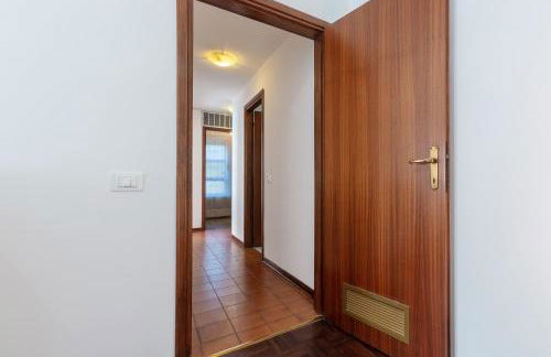 GuestHost - Pontelagoscuro Huge & Residential Apartment - Foto 25