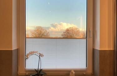 Helle, großzügige Ferienwohnung für 2 - 3 Personen mit Parkplatz + E-Ladestation in Buchholz, Nordheide - Foto 9