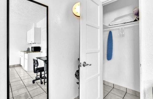 Executive Studio Hollywood Blvd & Near Beach - Foto 15