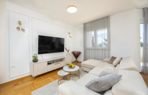 Marivi - Luxury apartment above the beach Žnjan - Photo 13