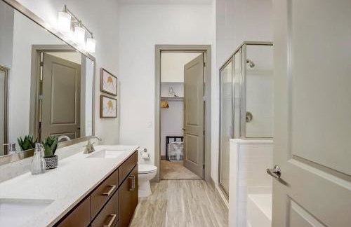 CozySuites at Town Lake - Foto 74