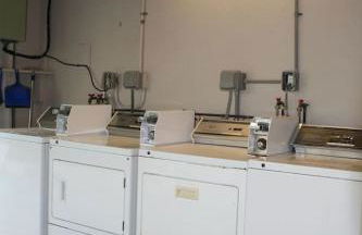 Renovated Intercoastal 2Bdrm 1 bath condo Walk to Beach - Foto 17