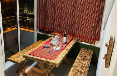 Lovely newly refurbished, 1 bedroom top floor apartment with sea views, fast WI-FI CABLE TV and Netflix - Foto 10