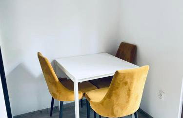 Domek nr.2 nad jeziorem w Puszczy Zielonka - Foto 3