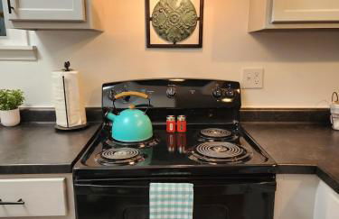 Spacious 2BR Apt Downtown, 2 Blocks from State Capitol - Foto 12