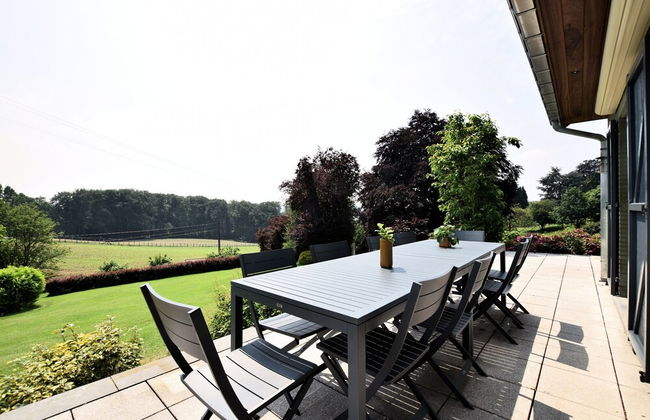 Modern Holiday Home in Flobecq With Garden - Foto 26