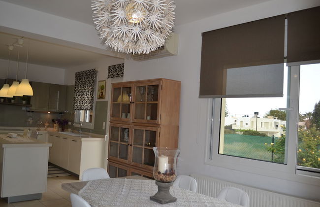 Villa Elena - Photo 11