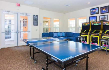Upstay-Luxury 3BR Home w Private Pool & Games Room - Foto 43