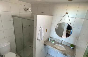 Casa a Beira mar, em frente ao Caminho de Moisés - Foto 47