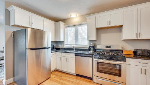 New Hampshire Abode with Mountain Views, Near Skiing - Foto 2