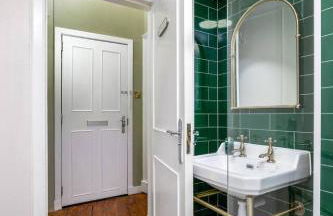 Elegant 3 Bed Apartment in Stirling Near Free Parking and Hill Views - Foto 21