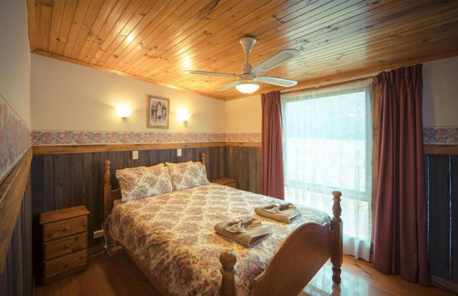 Sanctuary Park Cottages - Photo 20