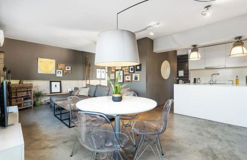 Bright 57m² 1BR AC Parking 32 - Foto 1