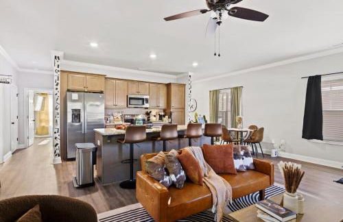13 mins to Downtown & Stadium - Game Room - Game Day - Foto 16