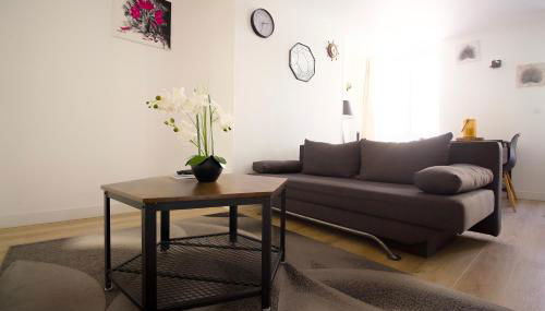 Triplex Lumineux à Cherbourg, hyper centre, 2 pas du Port & Vie Nocturne, Intendance Luxury Host - Foto 2