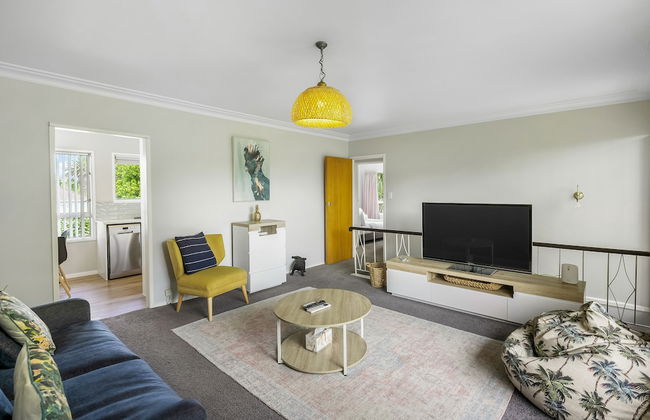 Inner City Retreat - WiFi - Netflix - Photo 23