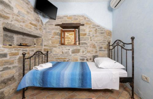 Villa Denis Village in Central Istria for 28 people pet friendly complex of 4 stone houses - Photo 26