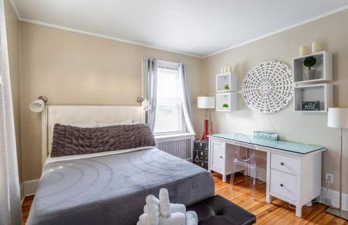 Bella room near downtown Train I-95 & beaches - Foto 17