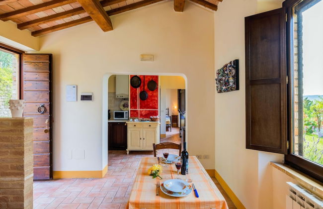 Fabulous Holiday Home With Wifi in Monte San Martino Italy - Photo 20