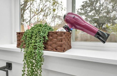 3Bdr 6Beds in Ellegant Home with Rooftop Lounge and SkylineView - Foto 31