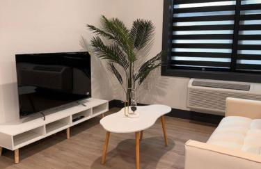 Spacious Apt 15 mins to NYC with Free Indoor Parking - Foto 9