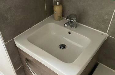 Charming City Flat for Couples & Families - Foto 18