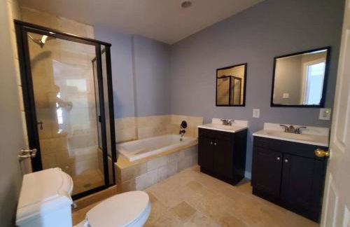 Tarzana 6 Bedroom Charmer W Pool - Foto 25