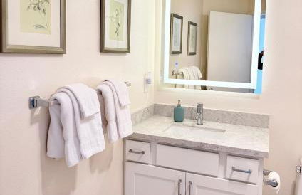 Oceanfront Top Floor Premium One Bedroom with Panoramic View of Monterey Bay, Very Private! - Foto 21