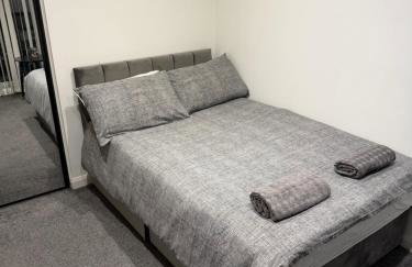 Newly constructed 3 bed town house next to the canal with Private Car Park - Foto 2