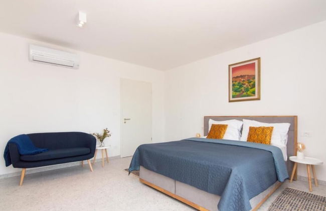 The Rose Garden Apartments - Photo 7