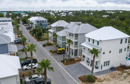 Stunning Stayin' Sandy-Private POOL & Walk to Beach! - Foto 56