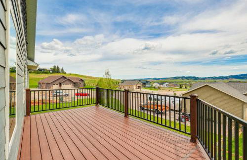 Spearfish Retreat with Fireplace and Mountain Views! - Foto 22